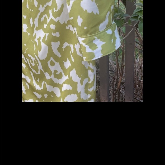 DKNY Olive and White Patterned Shirt Dress - Picture 4 of 5